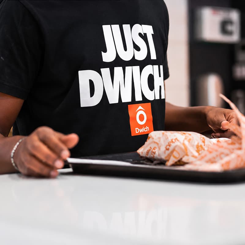 T-shirt personnalisé Just Dwich